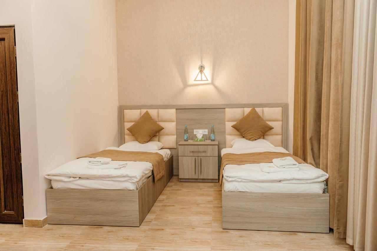 גוריס Tigran Hotel By Black & Gold מראה חיצוני תמונה