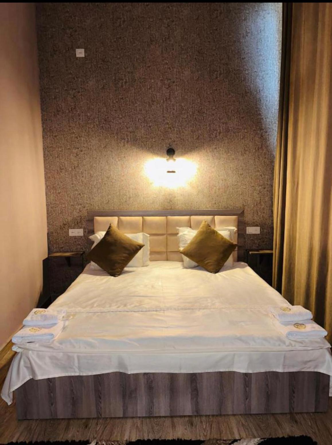 גוריס Tigran Hotel By Black & Gold מראה חיצוני תמונה